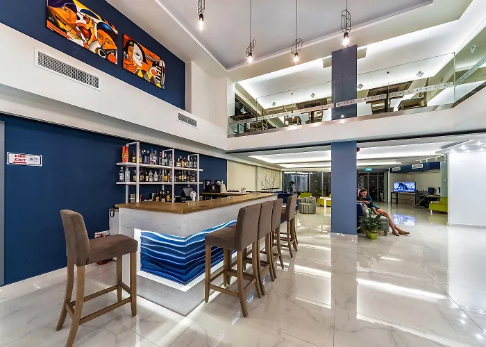 Pollis Hotel