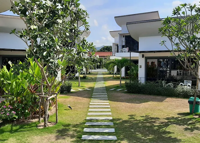 La Plage Resort & Beach Club