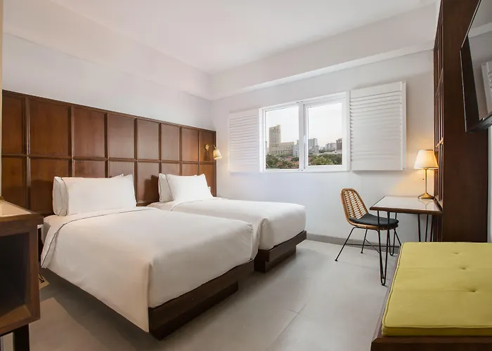 Kampi Hotel Tunjungan - Surabaya