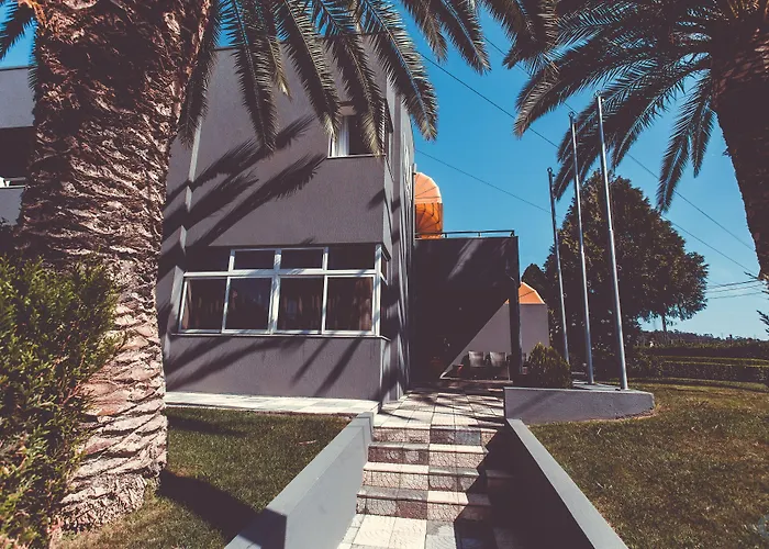 Vila Hotel By Vimahotels