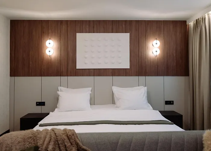 Hotel Savior