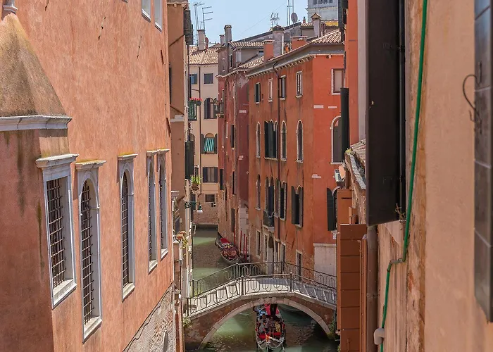 Canal View San Marco Luxury Rooms Venezia