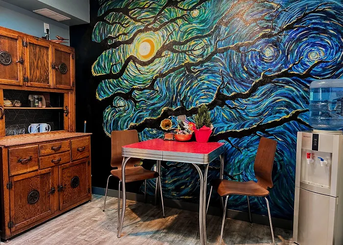 Starry Night Inn