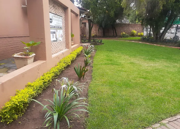 Hazelonz Bed &Breakfast