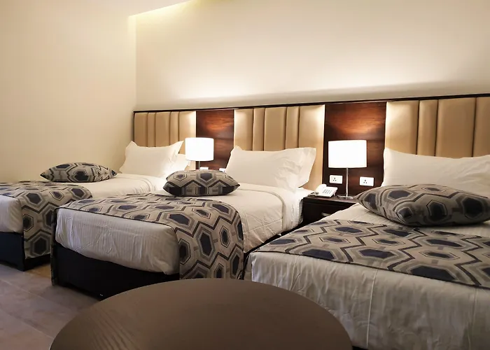 Petra Heart Hotel