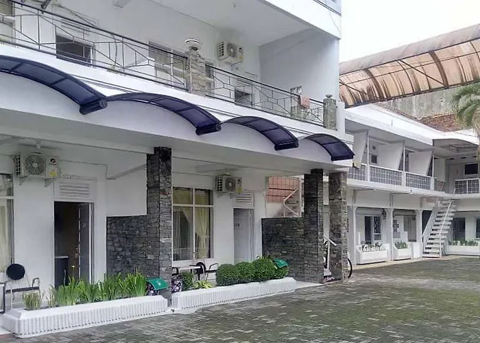 Reddoorz Syariah @ Hotel Kencana Tasikmalaya