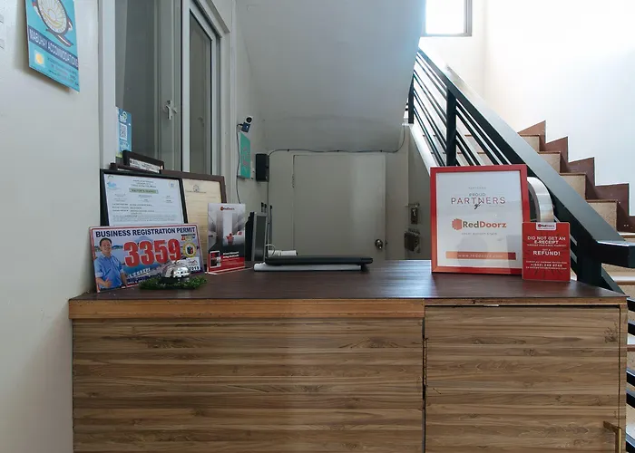 Reddoorz @ Golite Washington