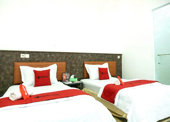 Reddoorz Plus @ Ende City Center