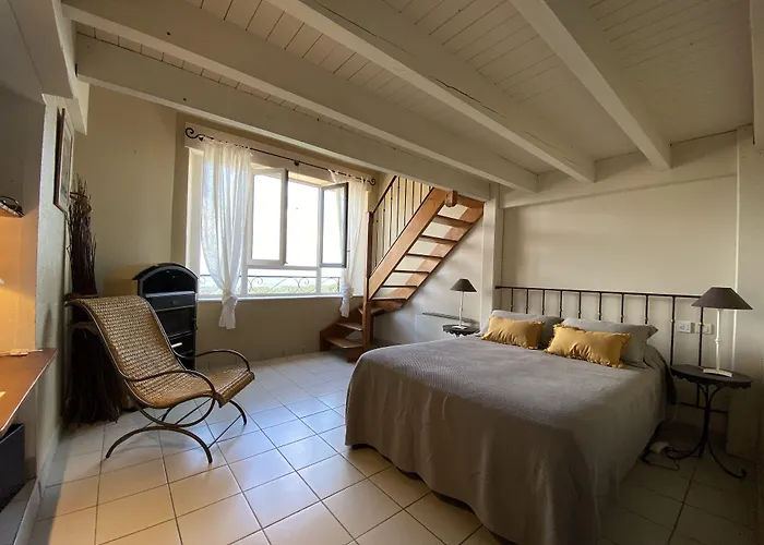 Auberge De La Tour De Brison