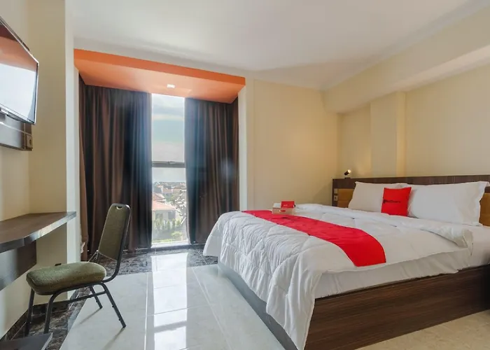 Reddoorz Plus At Boulevard Panakkukang Makassar