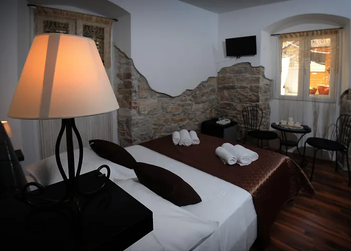 Rooms & Apartment Lasta