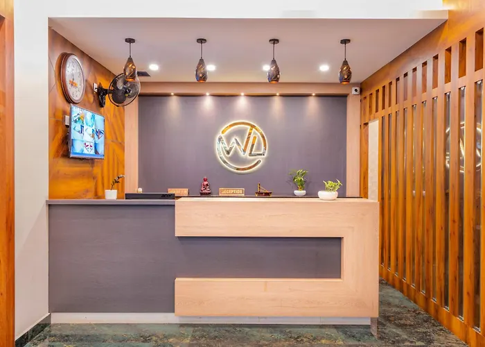 Hotel Woodlark