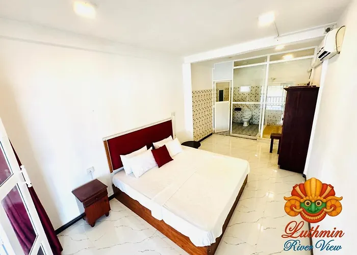 Luthmin River View Hotel