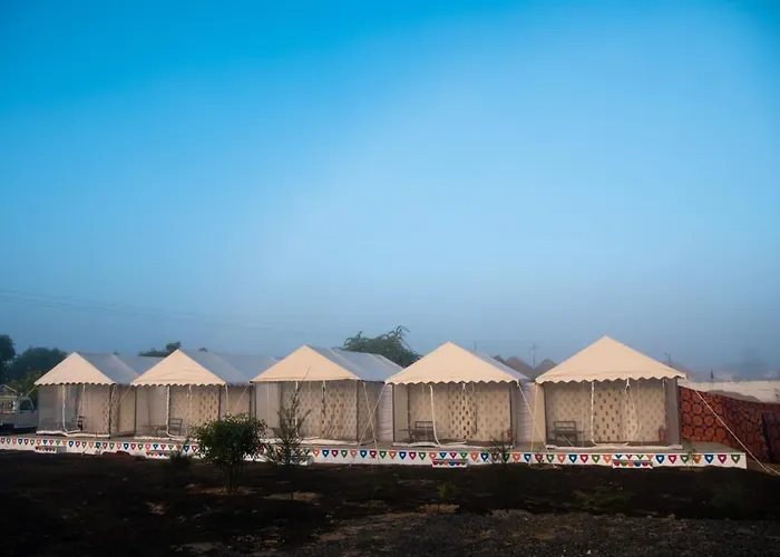 Rann Kandhi Resort