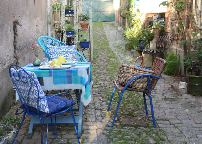 Les Ateliers D'Art Modiste Et Formier