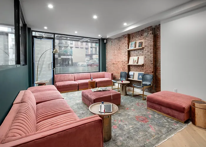 Little Charlie Hotel