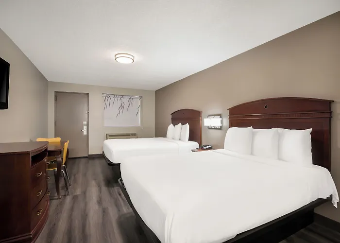 Red Carpet Inn Edison