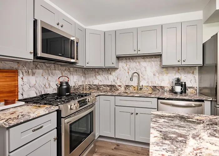 Hyatus At City Views