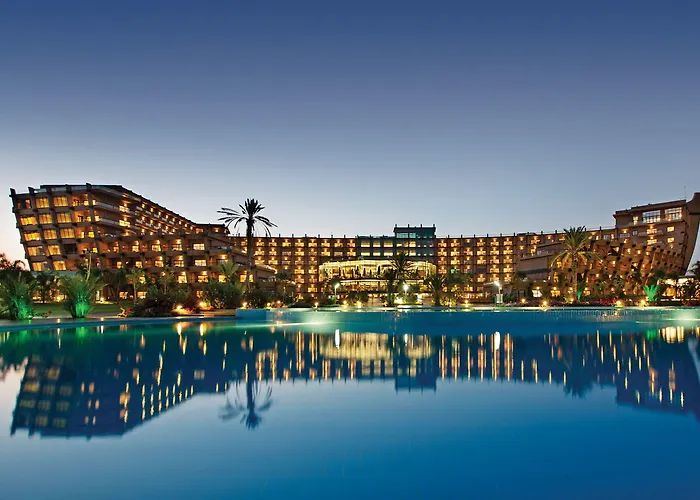 Noah'S Ark Deluxe Hotel & Spa