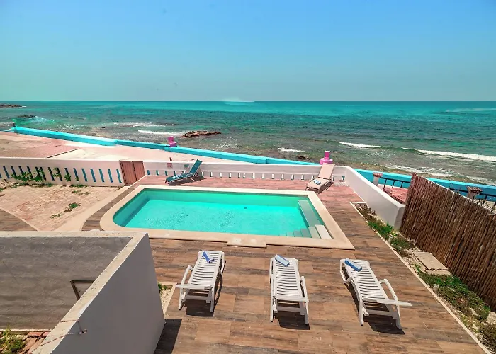 Hotel La Trigueña