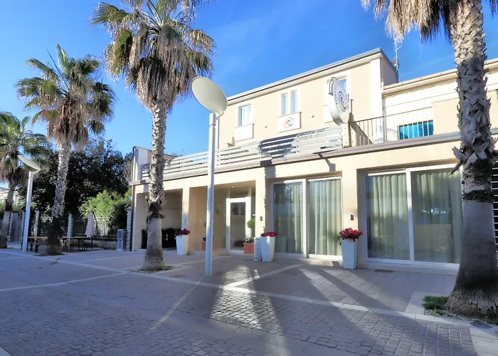 Hotel Cecina Beach