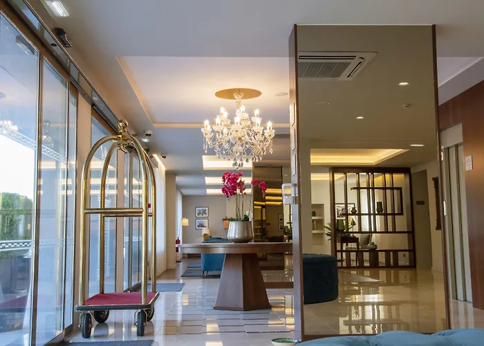 Luna Hotel De Tabua