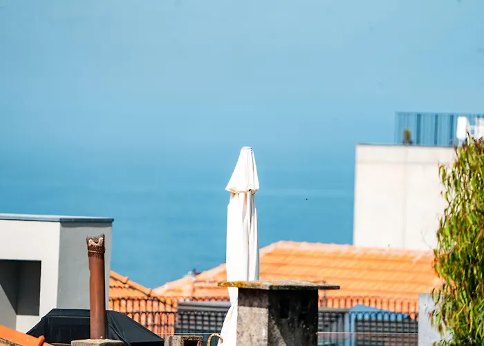 Seaside Elegance And Tranquility: Your Luxurious Porto Getaway