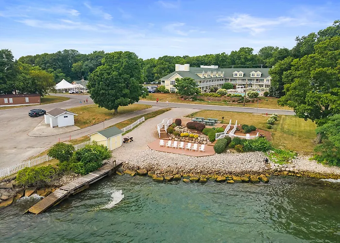Kelleys Island Venture Resort