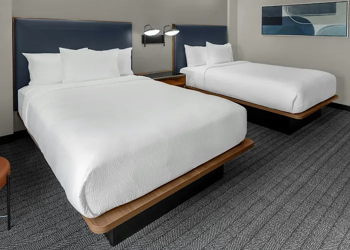 Courtyard By Marriott Sherman
