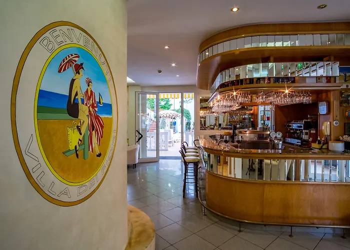Hotel Villa dei Fiori - sul mare con piscina