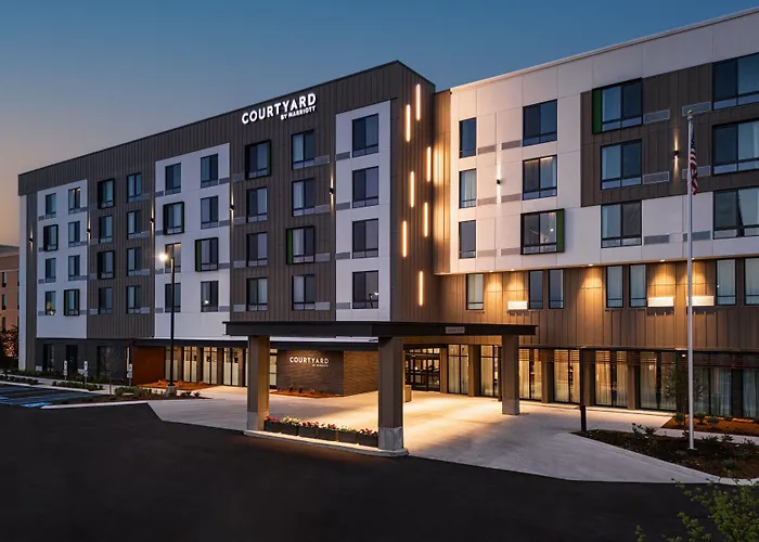 Courtyard By Marriott Cleveland Tn