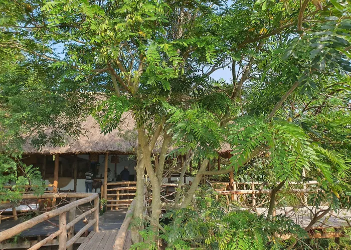 Topi Lodge