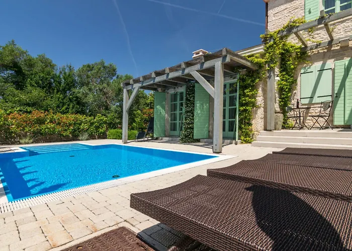 Villa Zelda Comfortable Holiday Residence