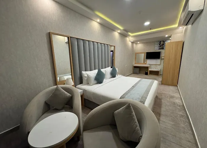 Rose Land Hotel