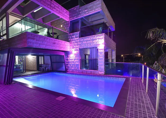 The Royal Lake Views