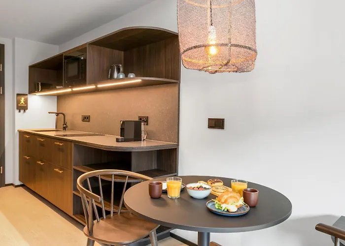 Strand Hotel Apartments