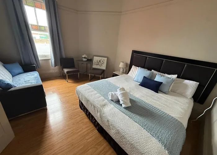 Jerilderie Hotel - Pub, Restaurant & Accommodation