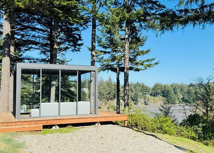 Crown Point Hideaway