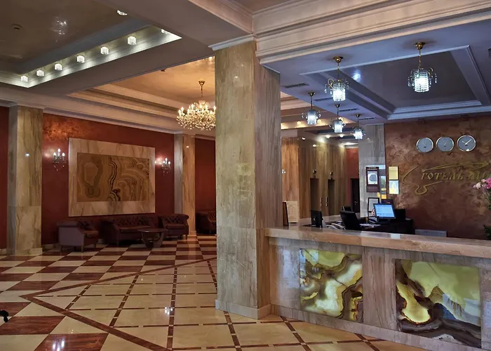 Hotel Mir