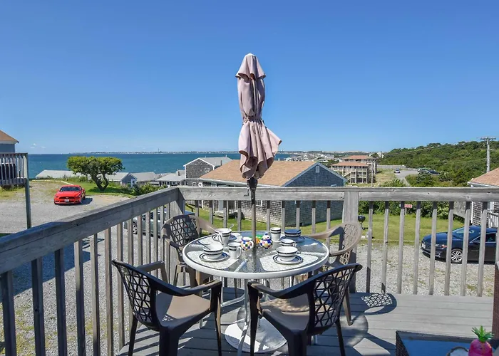 12216 - Beautiful Views Of Cape Cod Bay Access To Private Beach Easy Access To P-Town