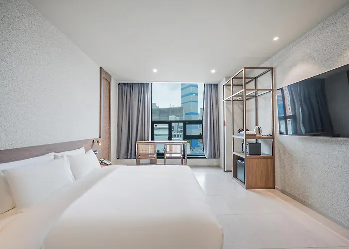 Daegu Dongseongro Giant Hotel