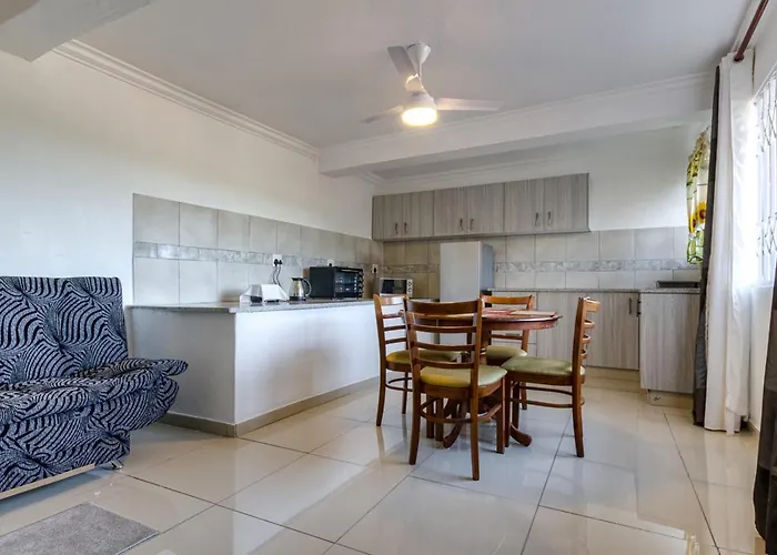 Bernevece Retreat Empangeni Air-Con Ensuite Rooms