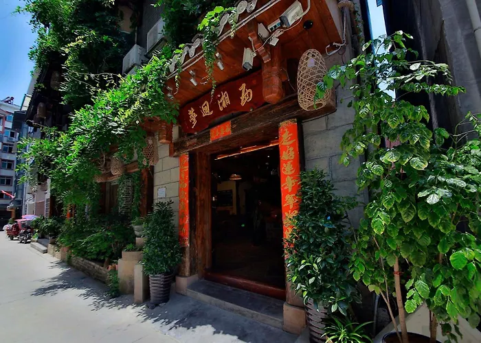 Zhangjiajie Xiangxi Dream Weaver Inn & Tianmen Mountain National Forest Park & Free Pick-Up & Breakfast,Coffee,Tea