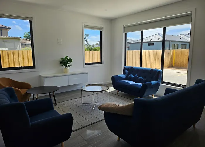 Maruve Guesthouse Plus- Modern Stay Near Melb Airport 12 Min