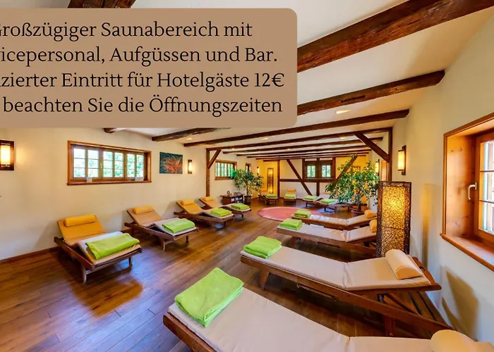 Landhotel Gut Wildberg Mit Badeteich Und Grossem Garten