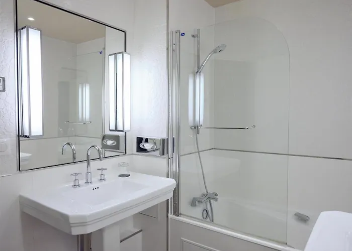 Hotel & Spa Le Grand Monarque, BW Premier Collection