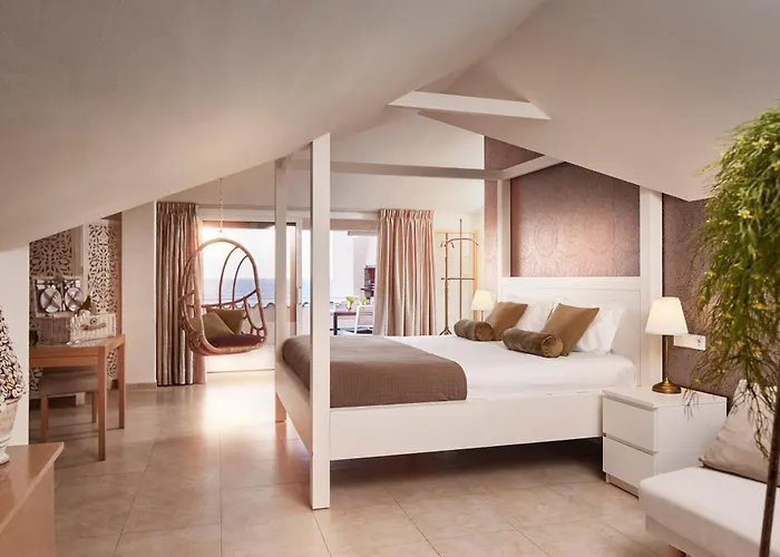 Van Der Valk Hotel Barcarola