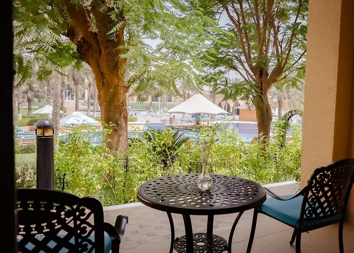 Metropolitan Al Mafraq Hotel