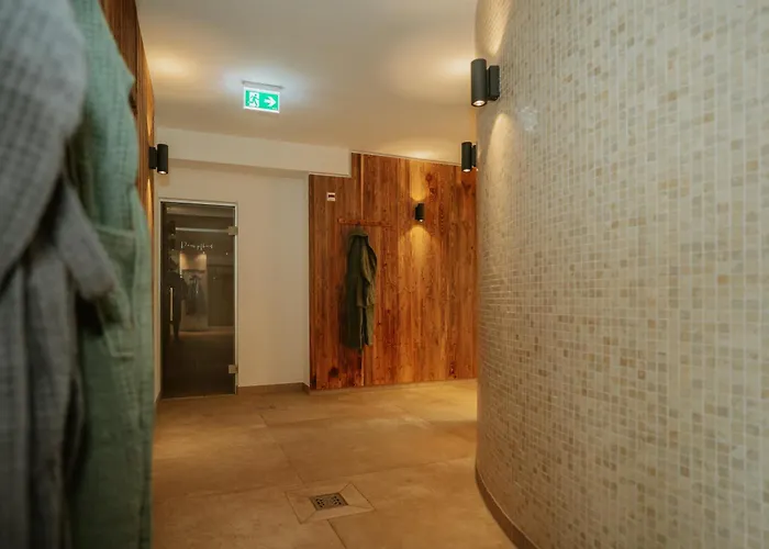 Waldhotel Kreuztanne