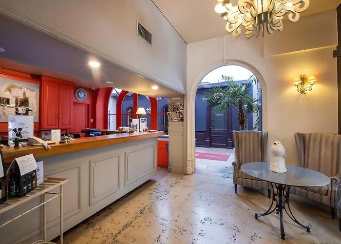 Logis Hotel De Bourgogne - Macon